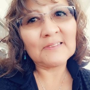 Meet your Posher, Elaine